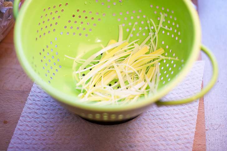 Крем-суп из лука-порея и картофеля с мидиями - фотография № 12