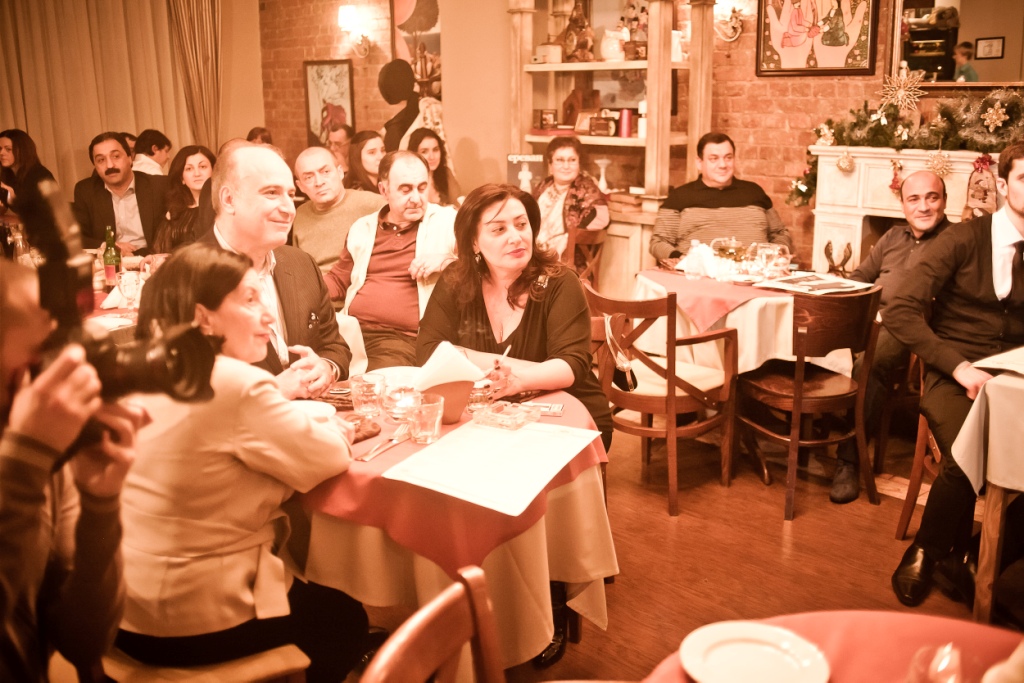 Вечер памяти Арно Бабаджаняна в ресторане домашней кавказской кухни «Gayane’s» - фотография № 8