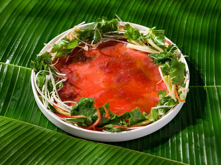 Жаркий сезон в Black Thai
