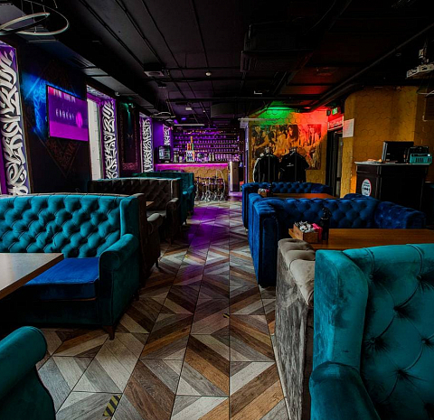 MOS lounge&bar (Новокузнецкая)