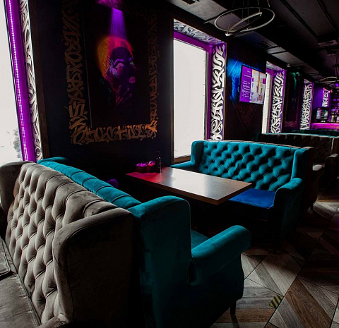 MOS lounge&bar (Новокузнецкая)