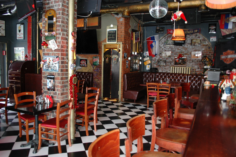 Double Bourbon Street Bar / Дабл Бурбон Стрит Бар (закрыт) - фотография № 1 (фото предоставлено заведением)