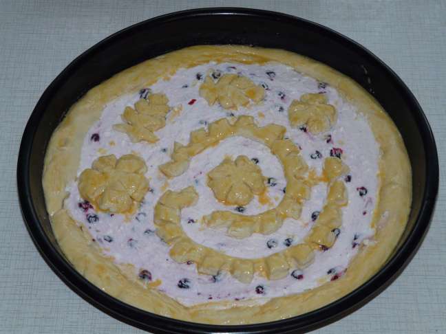 Пирог с творогом и ягодами - фотография № 9