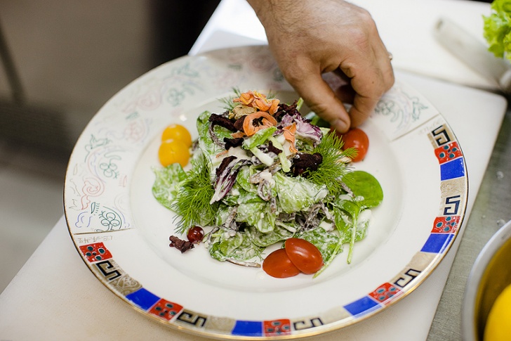 Салат с бастурмой и сливочным соусом от ресторана Эривань - фотография № 17