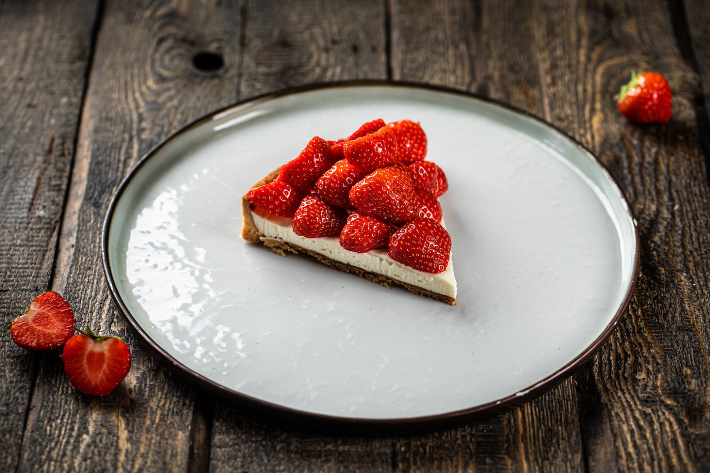 5 рецептов десертов с ягодами от Рустама Тангирова - фотография № 1