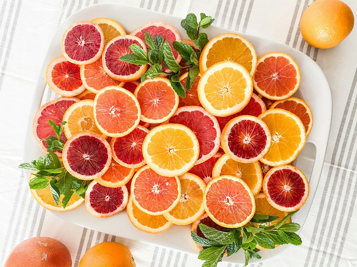 6 продуктов, которые помогут предотвратить запах тела летом - фотография № 1