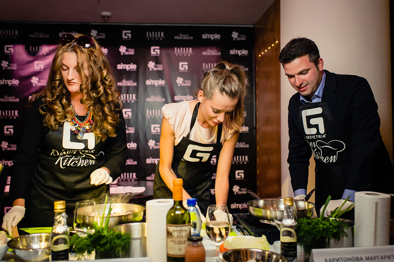 Open Kitchen в ресторане TATLER club: банкиры-гурманы стали кулинарами!