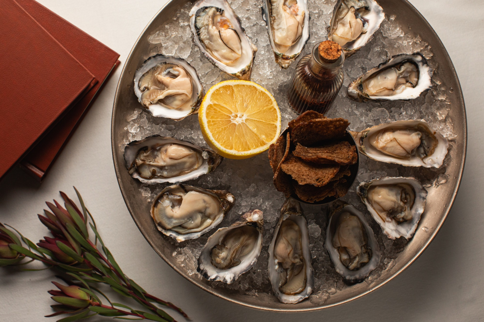 Вино в подарок при заказе устриц в Avero mio - фотография № 1