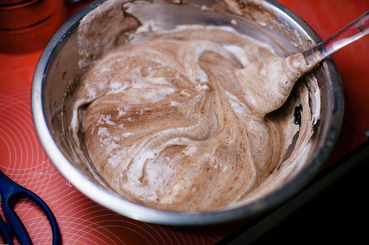 Шоколадные пирожные с кремом - фотография № 13