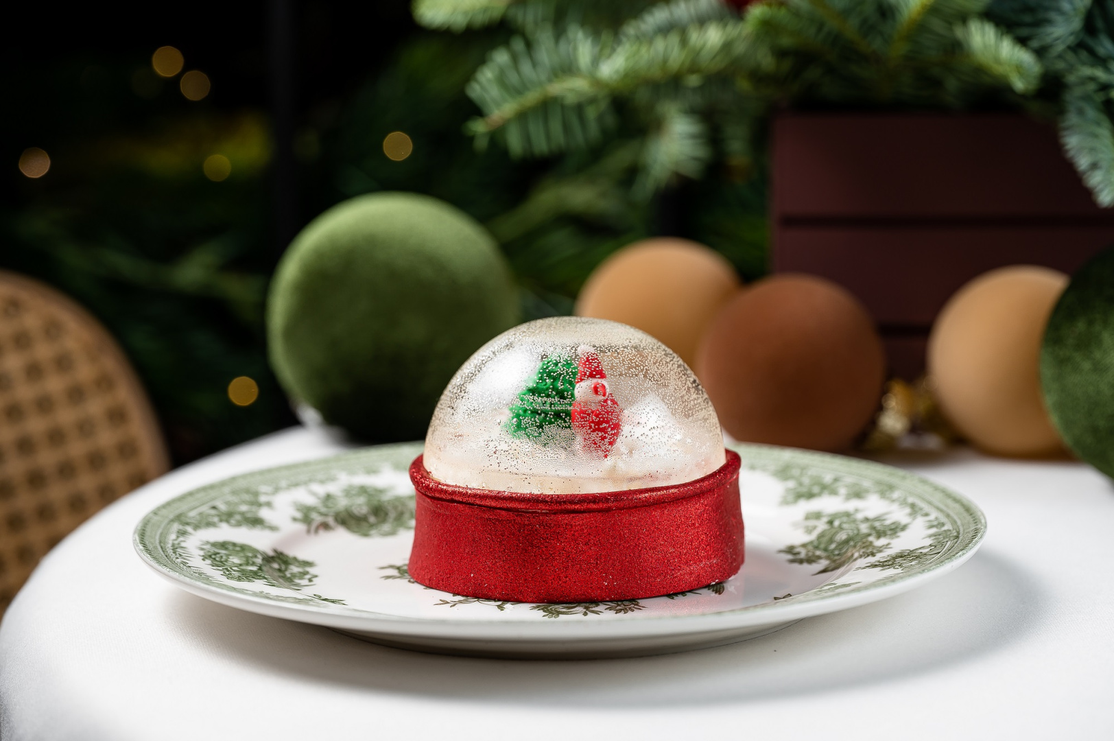 Снежный шар на сладкое - фотография № 11