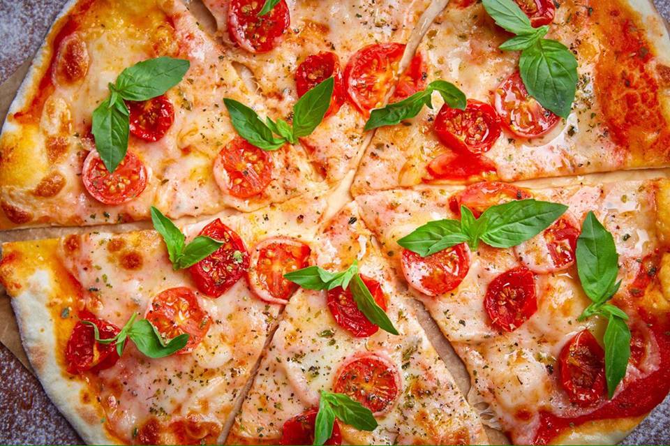 Пикник в парке: самая вкусная пицца навынос - фотография № 10