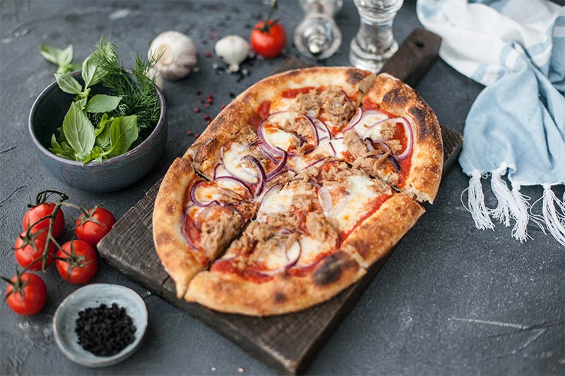 Ресторан Burger&Pizzetta Пицца с тунцом