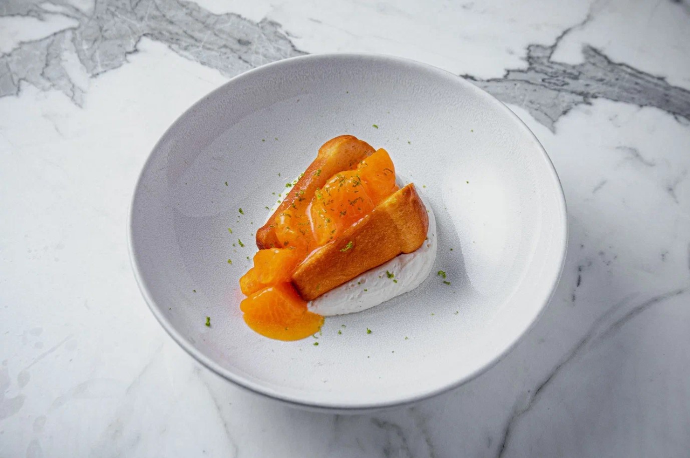 Краб, трубач, икра — рождественское меню в «Сахалине» - фотография № 2