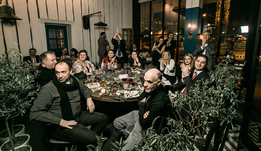 Презентация вин лучших греческих виноделен в ресторане Μολων Λαβε - фотография № 13