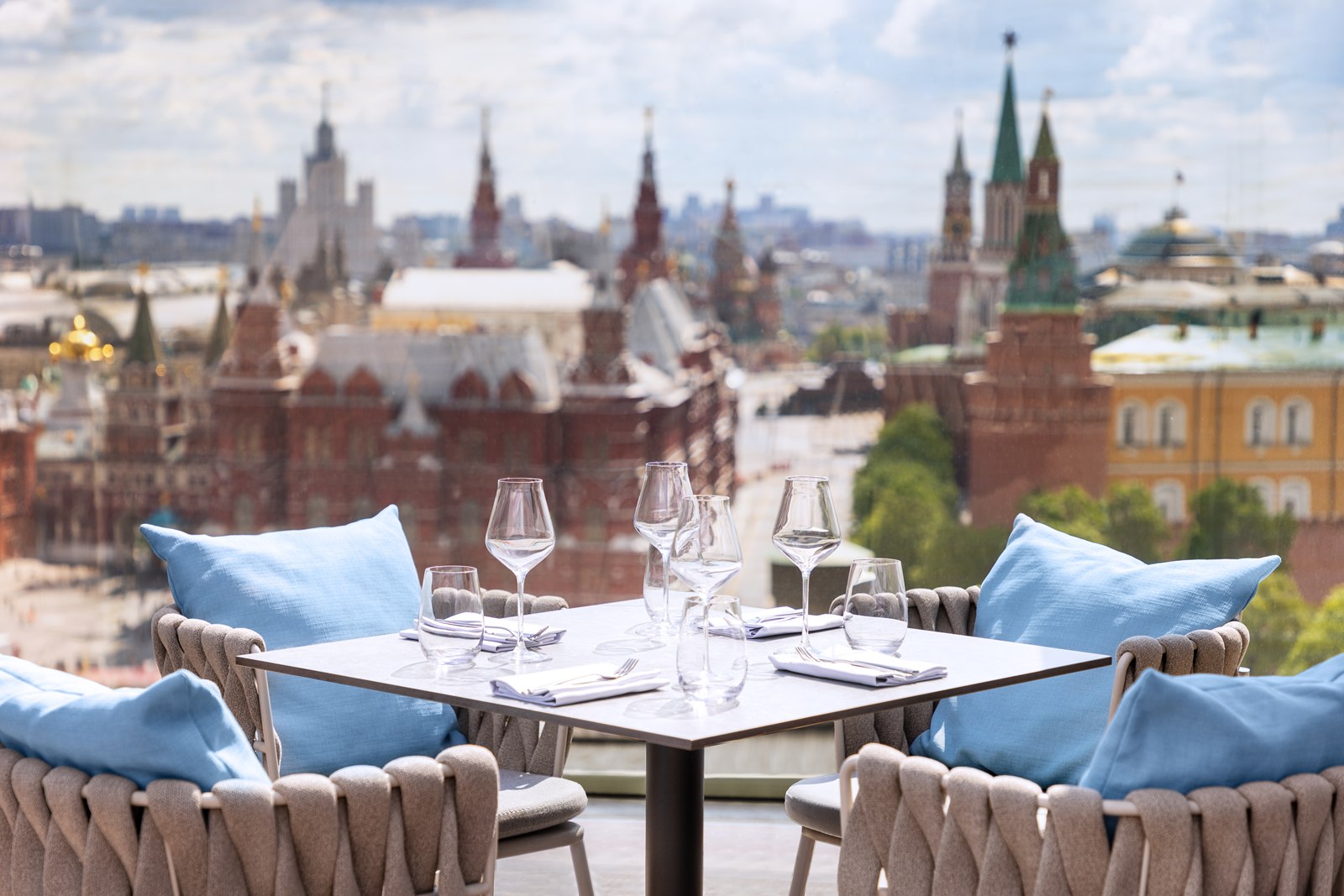 О2 Ресторан / O2 Restaurant