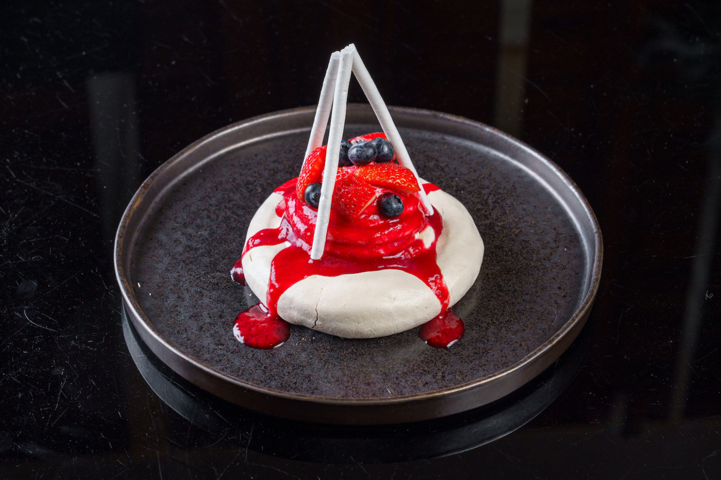 5 рецептов десертов с ягодами от Рустама Тангирова - фотография № 4