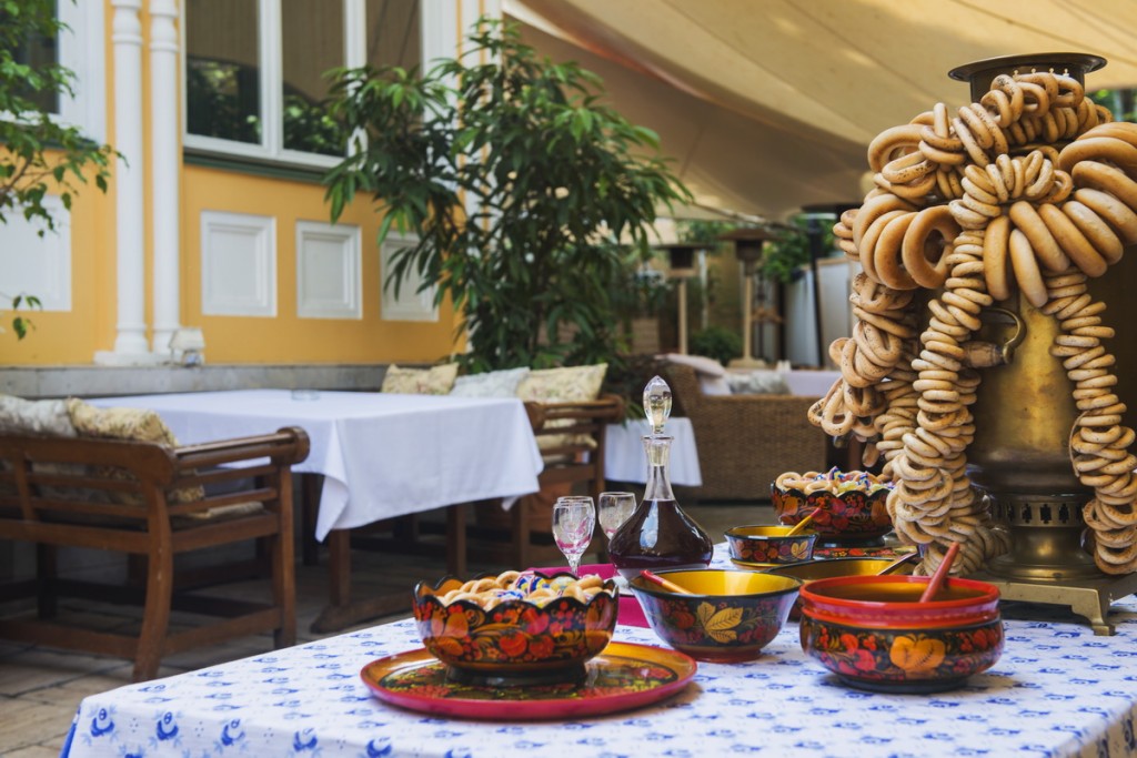 Проверено Restoran.ru: Ресторан «Обломов» - фотография № 1