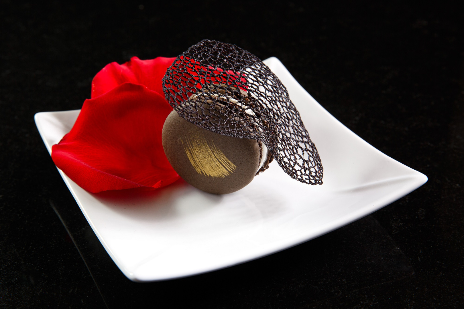 Выставка к 100-летнему юбилею Майи Плисецкой - фотография № 3