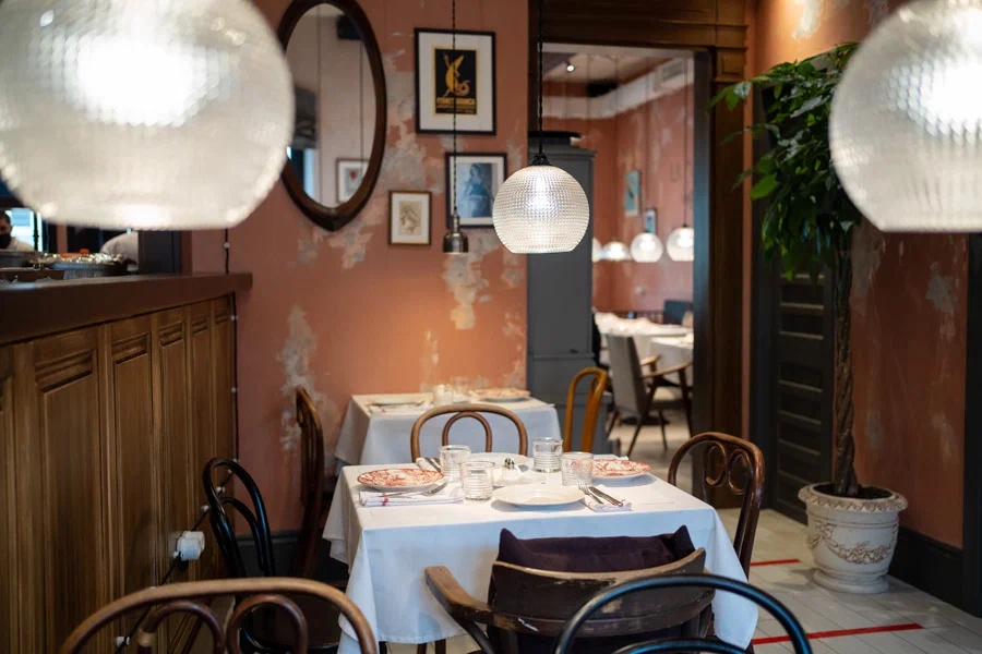 Мария Санта - средний счет 1000-1500р.