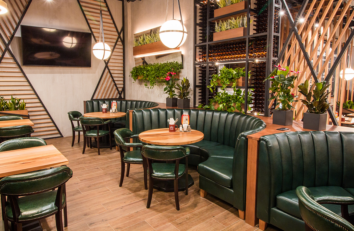 Колбасофф октябрьское поле. Ресторан колбасофф мытищи. Ресторан колбасофф сокольники. Колбасов ресторан москва. Колбасофф мытищи красный кит.