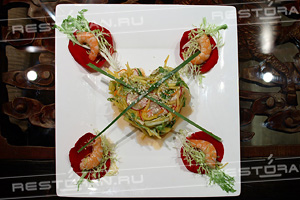 Новогодний мастер-класс: салат из манго, свежих овощей и тигровых креветок от повара ресторана "ТАН" - фотография № 23
