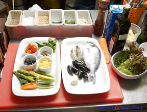 Дорада, фаршированная овощами и креветками, от шеф-повара ресторана итальянской кухни "Da Albertone" - фотография № 2