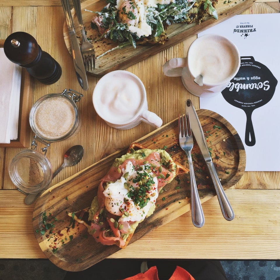 Скрэмбл кафе на патриарших. Friends forever кафе на патриарших. Скрэмбл кафе. Скрэмбл кафе на патриарших меню. Скрэмбл кафе на патриарших меню.