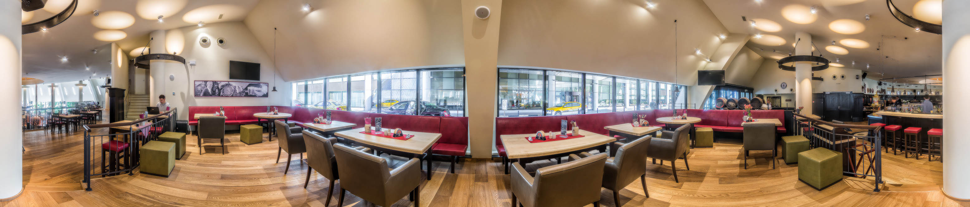 Paulaner Brauhaus Moscow Olympic / Пауланер Браухаус панорама 1