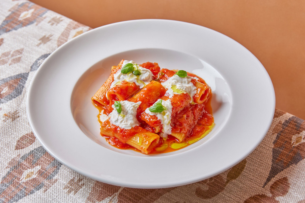 Ригатони с бурратой