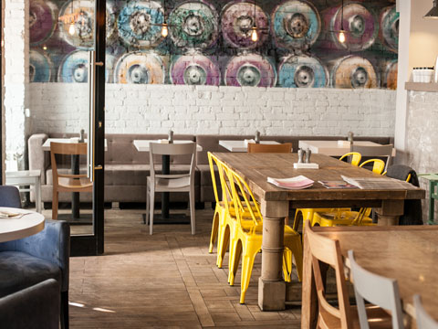 уютное кафе с завтраками