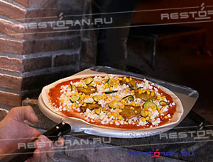 Вегетарианская пицца от шеф-повара ресторана "Бокончино" - фотография № 15