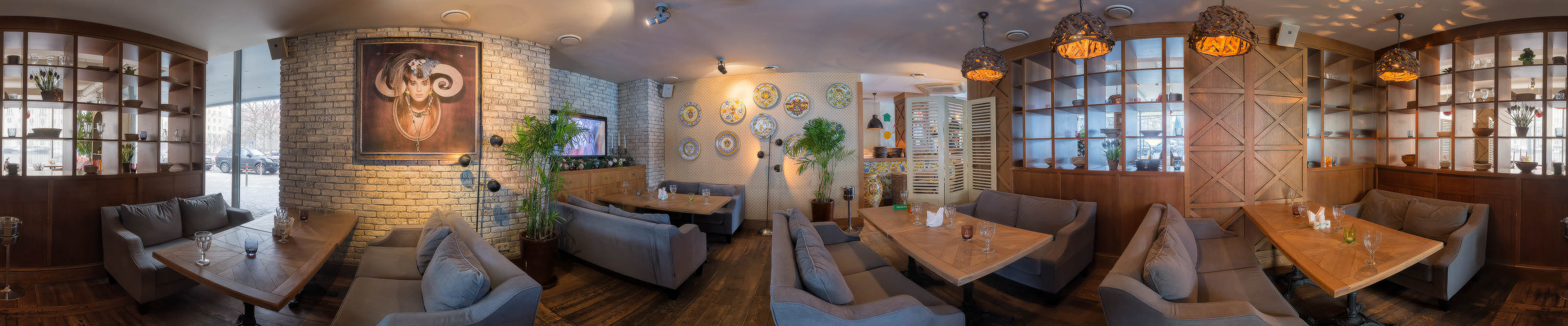 Чентрале (Кутузовский пр.) (закрыт) панорама 2