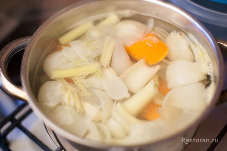 Крем-суп из лука-порея и картофеля с мидиями - фотография № 1
