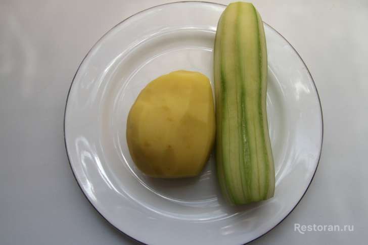 Киш с помидорами, картофелем и кабачками - фотография № 4
