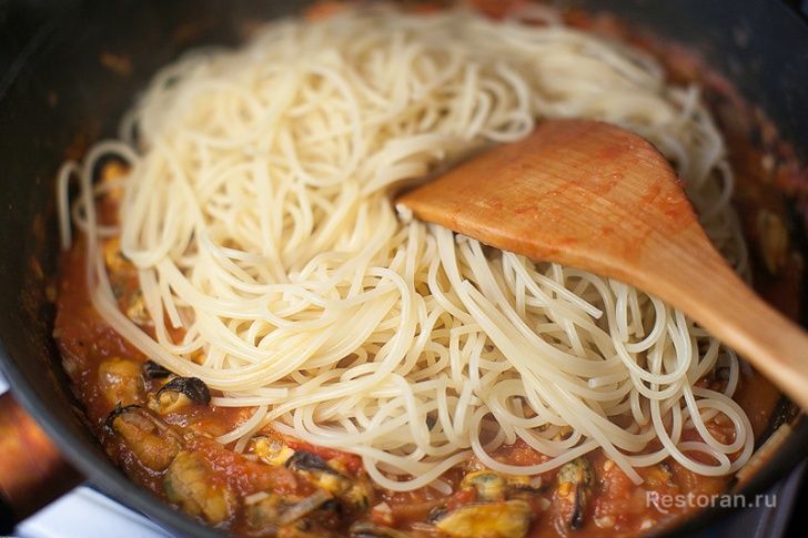 Спагетти с мидиями - фотография № 16