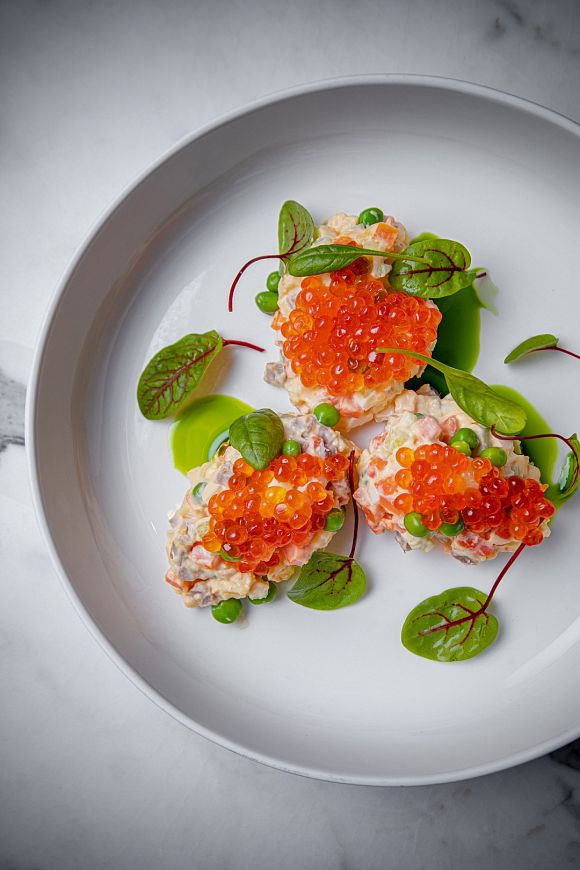 Праздничное меню в ресторане «Сахалин»