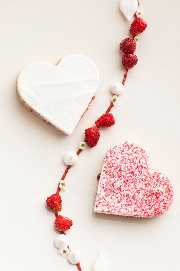 «Что такое любовь?» — романтичный сет в Onest