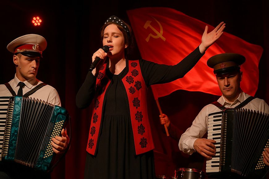 Премьера. Спектакль «Брежнев НЕ ПРОТИВ Битлз»