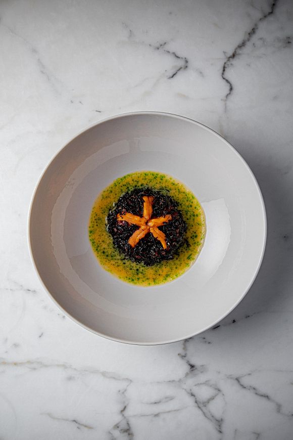 Праздничное меню в ресторане «Сахалин»