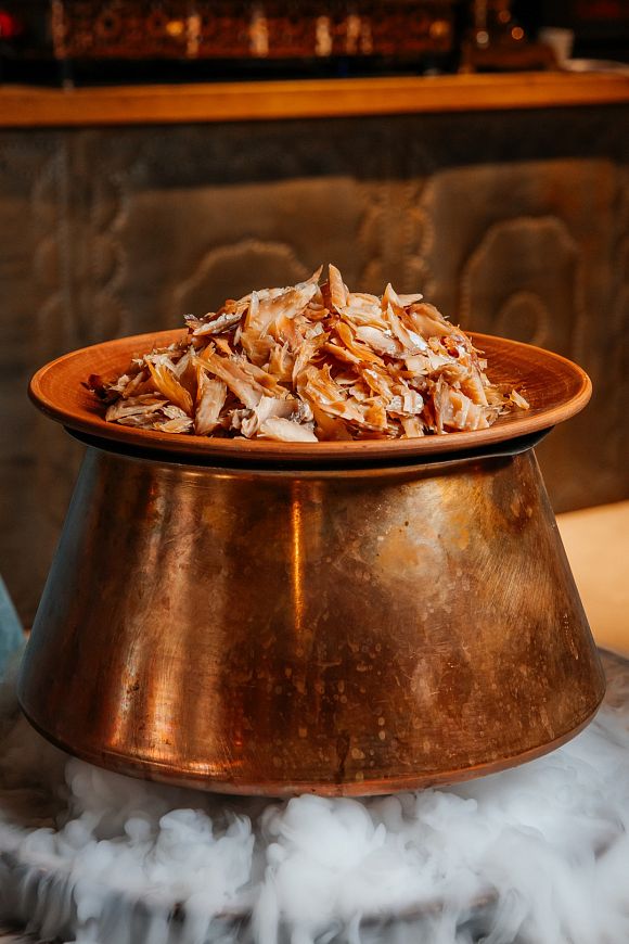 блюда азербайджанской кухни в ресторане Каспиан