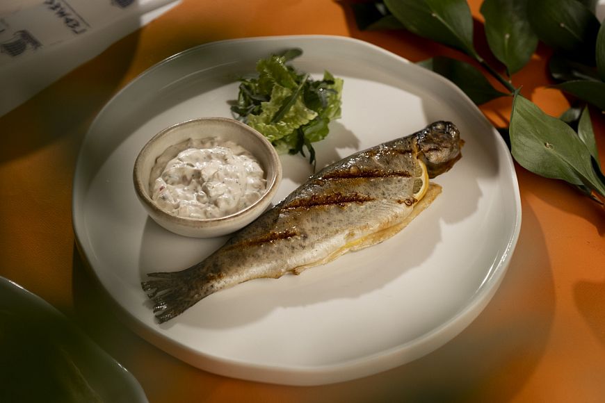 блюда греческой кухни греческая пицца Гермес