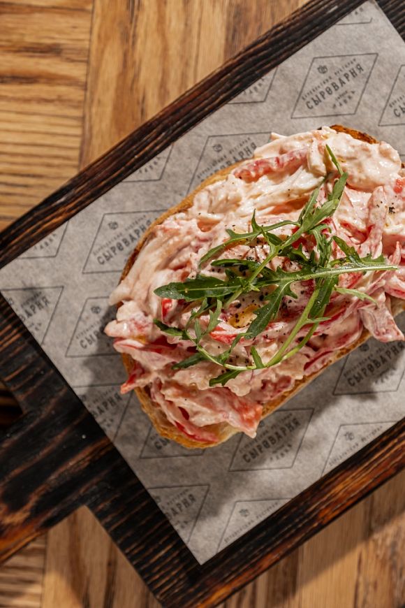 Локальные продукты и чистые вкусы: летнее обновление в «Сыроварне»