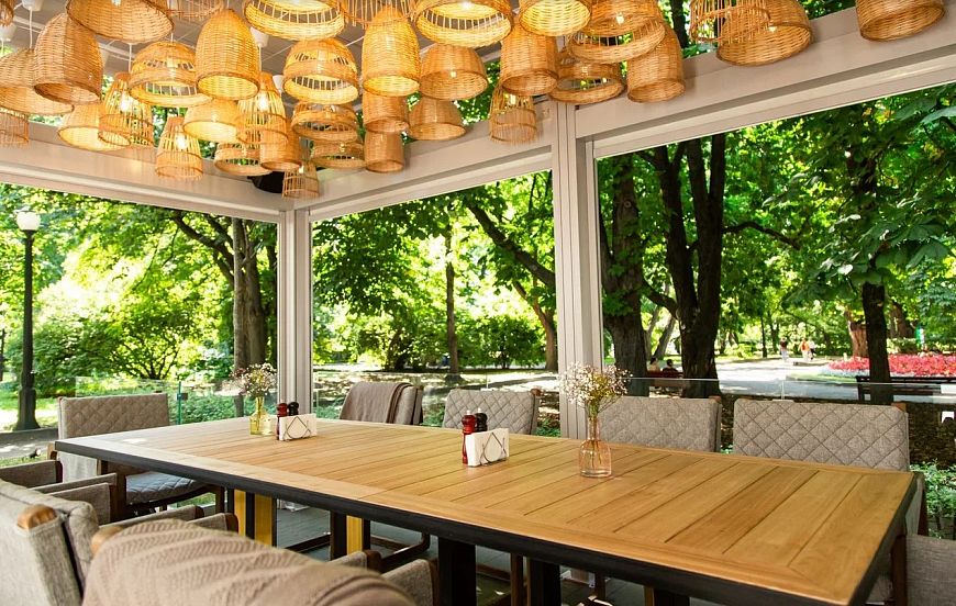 Дружеская вечеринка на веранде «Лето, пока!»