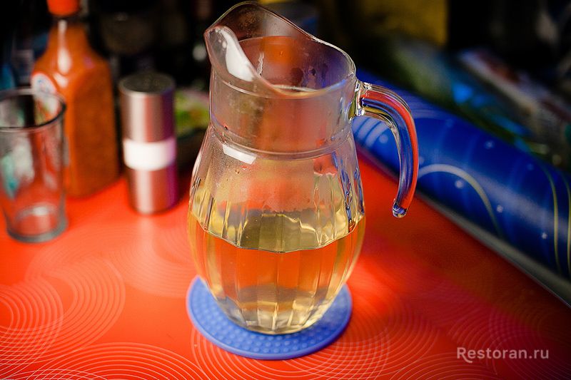 Холодный зеленый чай с персиками и мятой - фотография № 2