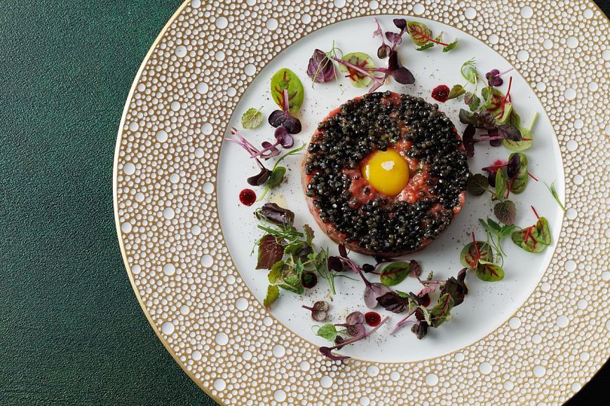 Специальное предложение с черной икрой в Butler