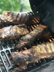 Когда мясо будет хотеть отделиться от кости - ребр...