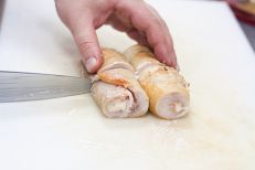 Далее режем еще на две половины — у нас должно пол...