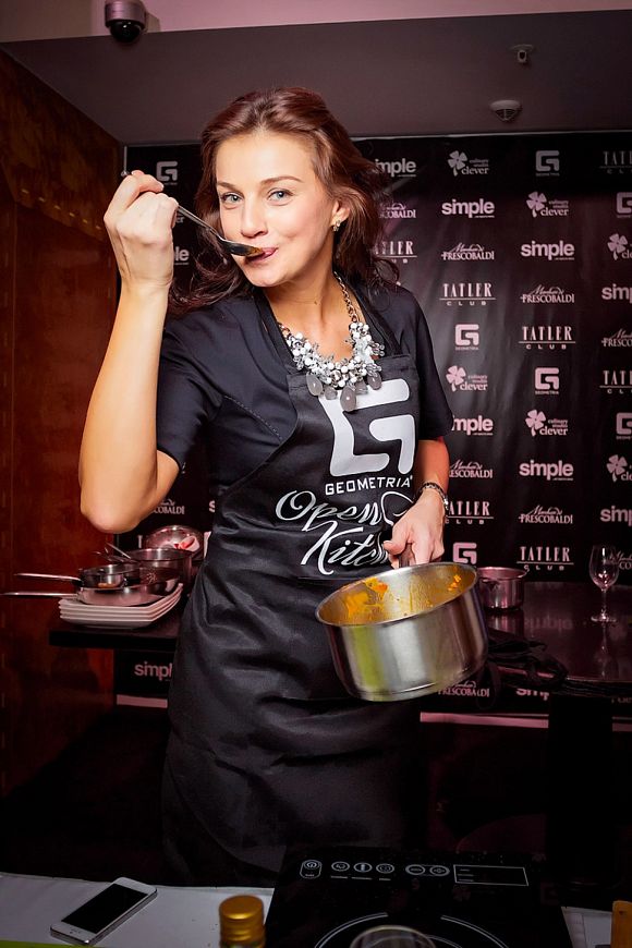 Open Kitchen в ресторане TATLER club: банкиры-гурманы стали кулинарами!