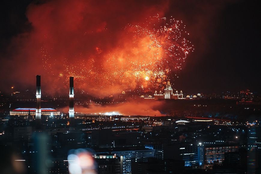 видовой ресторан Buono панорамный ресторан Боно салют на день города