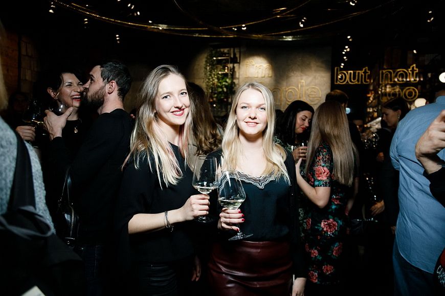 Открытие SimpleWine&Bar